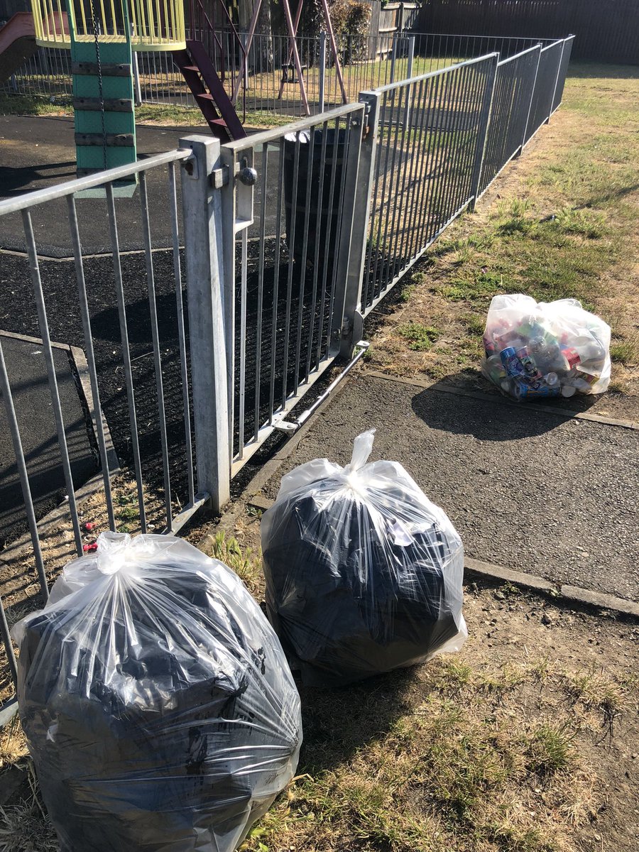 Kid park 😡😡😡 is it adults or children knowing no better #educacion #litter #keepbritaintidy #lovewhereyoulive