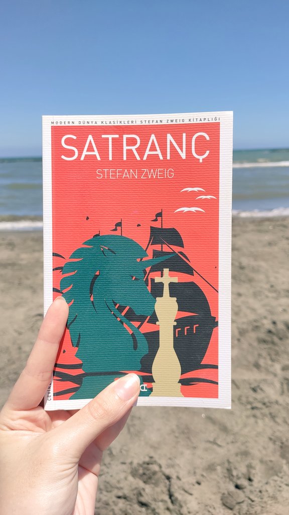 Sunday mood 📚🌊

#ArtistOnTwitter