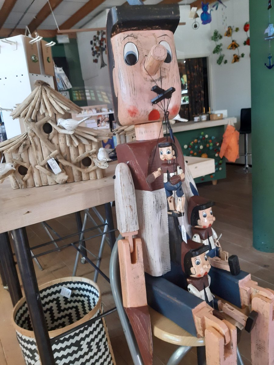 WWvenray's tweet photo. Onze Pinokio in de Wereldwinkel aan de Bleek heeft jonge aanwas. We zijn open van 12 tot 17.00 uur. https://t.co/PGzxrvxqCC