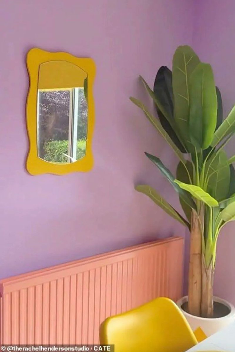 Ma semaine déco | Vous aimez la couleur? Et si vous associez le jaune & le violet dans votre déco? Faites le plein d'idées par ici: buff.ly/3pn6r5T 
#décoration #couleur #idéedéco