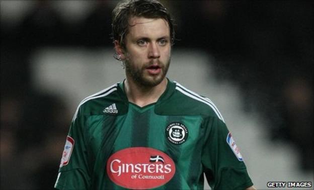 Random former green of the day:

🇮🇸 Icelandic international Kari Arnason joined Argyle in 2009, making 75 appearances and scoring 3 - namely a long ranger vs MK Dons. Another casualty of admin, Kari would go on to play for Aberdeen,  Rotherham and Malmo.

#pafc | #rufc #standfree