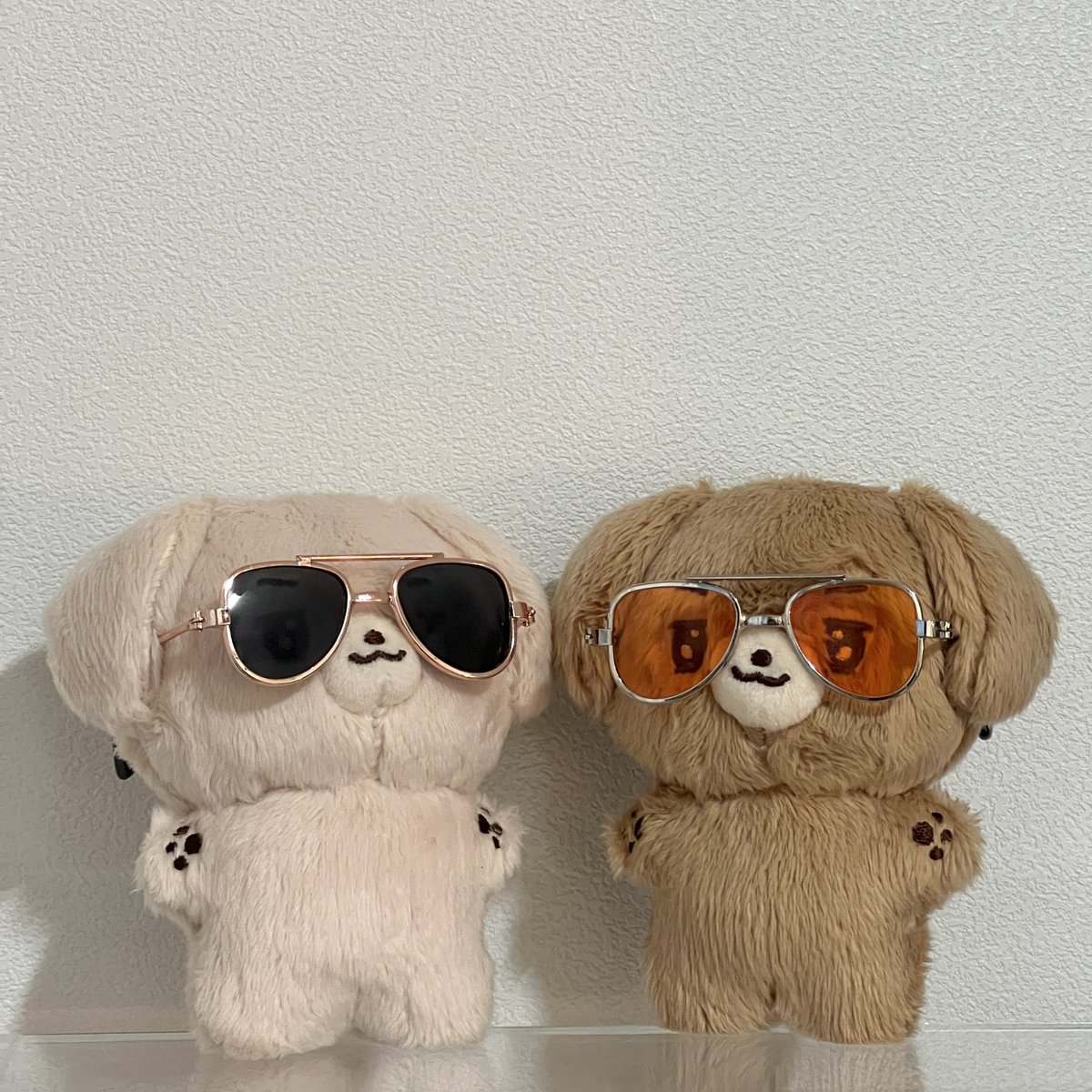 GYUddong830's tweet photo. 안녕하세요 규똥 어머님들! 규똥이가 왔어요🐾

규똥은 둘이 될 수 없는데… 왜 두 마리냐면…
규똥이 털 색을 아직 결정을 못했기 때문입니다🥹

아래 타래로 털 색 투표를 달아둘테니 의견 한 번씩 부탁드려요!

털 색 외의 의견은 계정 스핀을 이용해주세요💕 https://t.co/6LG6EGiyCc