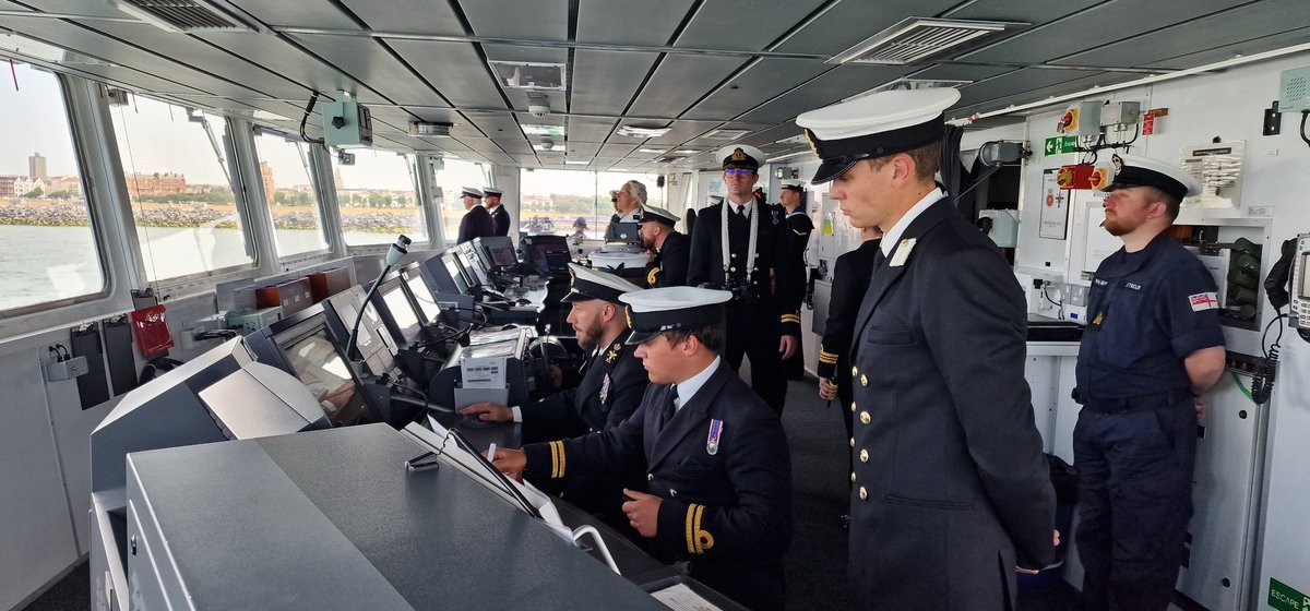 HMS Defender tweet media