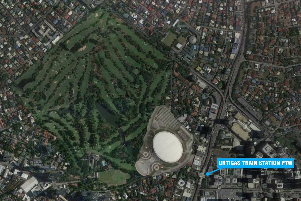 - 50,000 driving 
to one location ☠️

- 50,000 commuting via transit 
to one location ✅

Why put an 'arena' in the middle of nowhere when we have plenty of space here in Manila?
The Filipino people deserve better++;

Here's the arena to scale if placed in Wack Wack Golf Club.