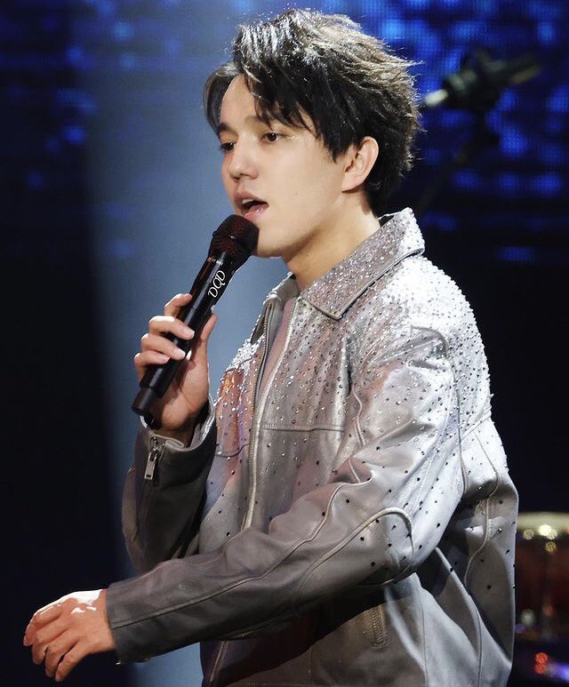 @DDears00 Thank you Dimash, for the songs coming from your Heart: about feelings and thoughts, sadness and joy, about dreams ... about Life. All this and our life too 
DIMASH CONCERT MALAYSIA 
#DimashQudaibergen
#TogetherByDimash
#OmirByDimash  #Malaysia 
#StrangerWorldTour2023