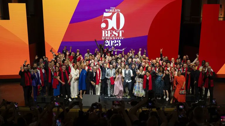 #ENDIRECTO| Con <a href="/manuelbustabad/">Manuel Bustabad</a> y @jorgeguitian comentamos los mejores restaurante del planeta según la lista The World's 50 Best