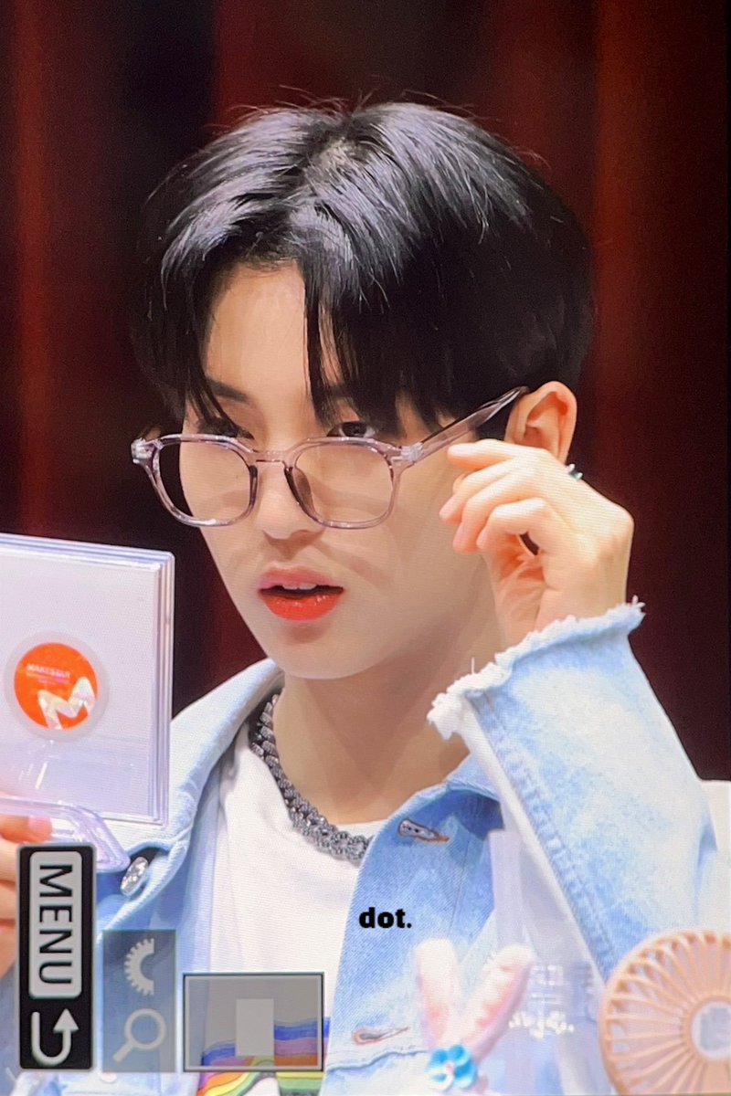 hwihwidotcom's tweet photo. 230625 메이크스타

안경너드남...... 인데 인형이 울어요

#TNX #TheNewSix #은휘 #휘 #EUNHWI https://t.co/gGdsA7Vv80