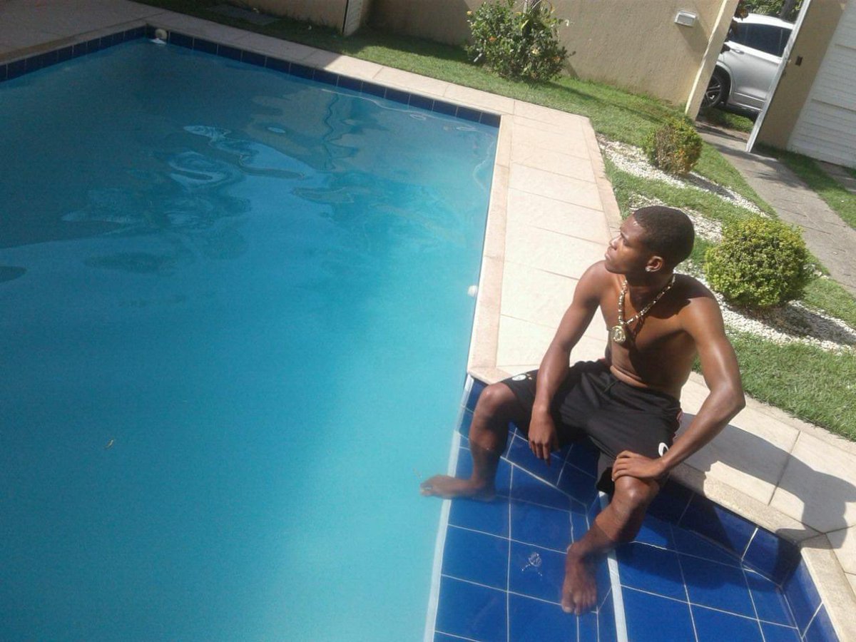 Jotta5274864864's tweet photo. Parabéns Pra Mim Obrigado Deus Por mais 1 ano de Vidaa 🙏🏾🥰🥷🏾🎂🥳 https://t.co/gEclt0irId