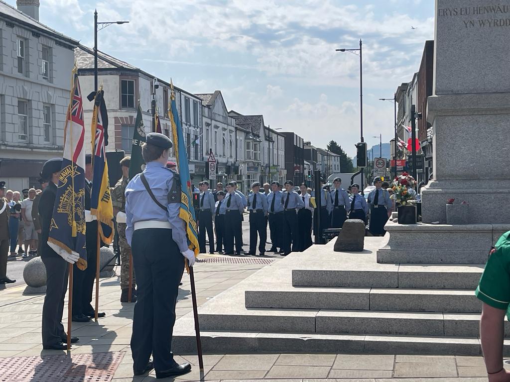 A very moving ceremony was held this morning to commemorate Aberdare Cenotaph’s 100 year anniversary.

It was lovely to see the town so busy, as so many people came together to remember all those who made the ultimate sacrifice so that we may live in peace.