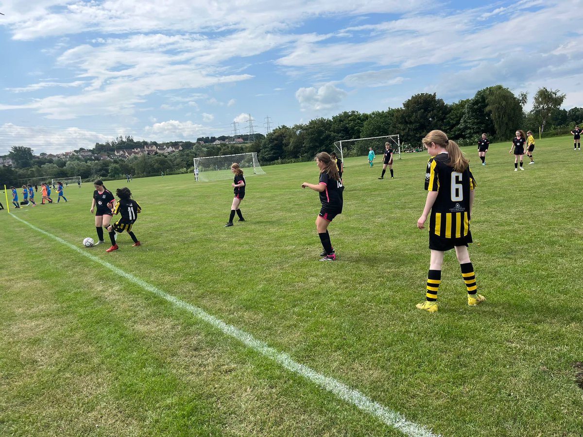 After a bit of delay we are up and running. First game was a draw - the girls played well. Onto the next one ⚽️⚫️🔴

@ekthistleams 
<a href="/EastKilbrideTh1/">East Kilbride Thistle ⚫️⚪️</a>