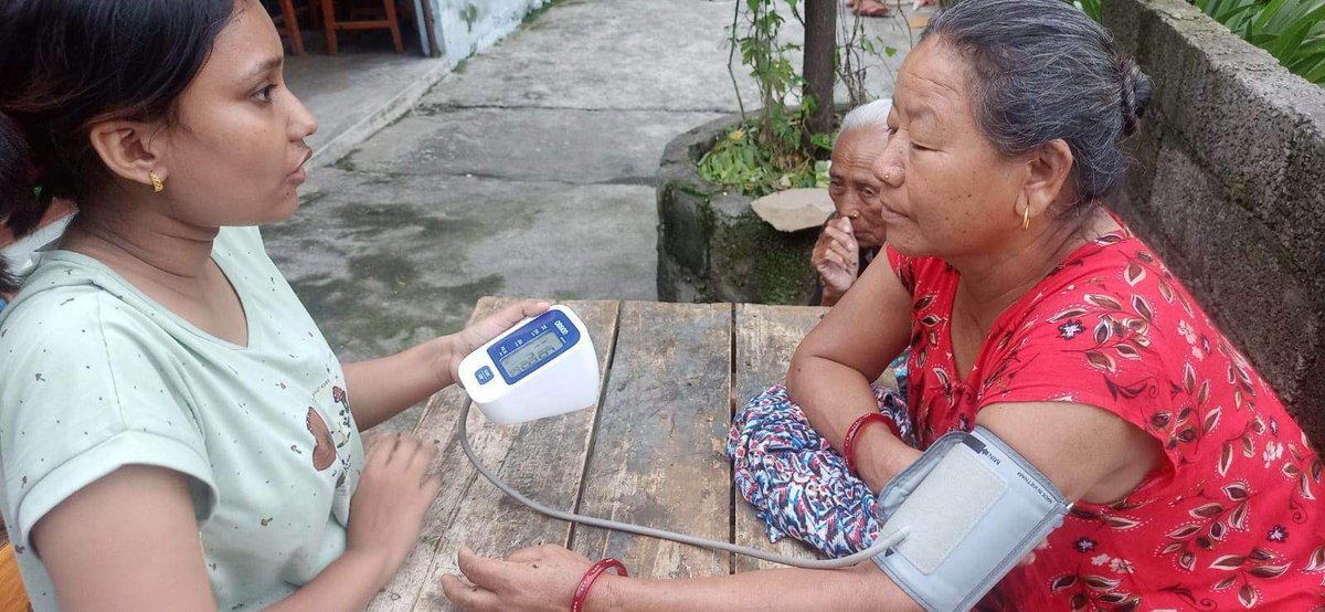 🙌🏽🇳🇵Volunteers from <a href="/MMM_Nepal/">May Measurement Month Nepal</a> are on the move! They're busy measuring #bloodpressure and offering health education in Sainik Basti of Pokhara Metropolitan City, Kaski. #beatNCDs #combatCVDs <a href="/MayMeasureOrg/">MayMeasureOrg</a> #Nepal #MMM23