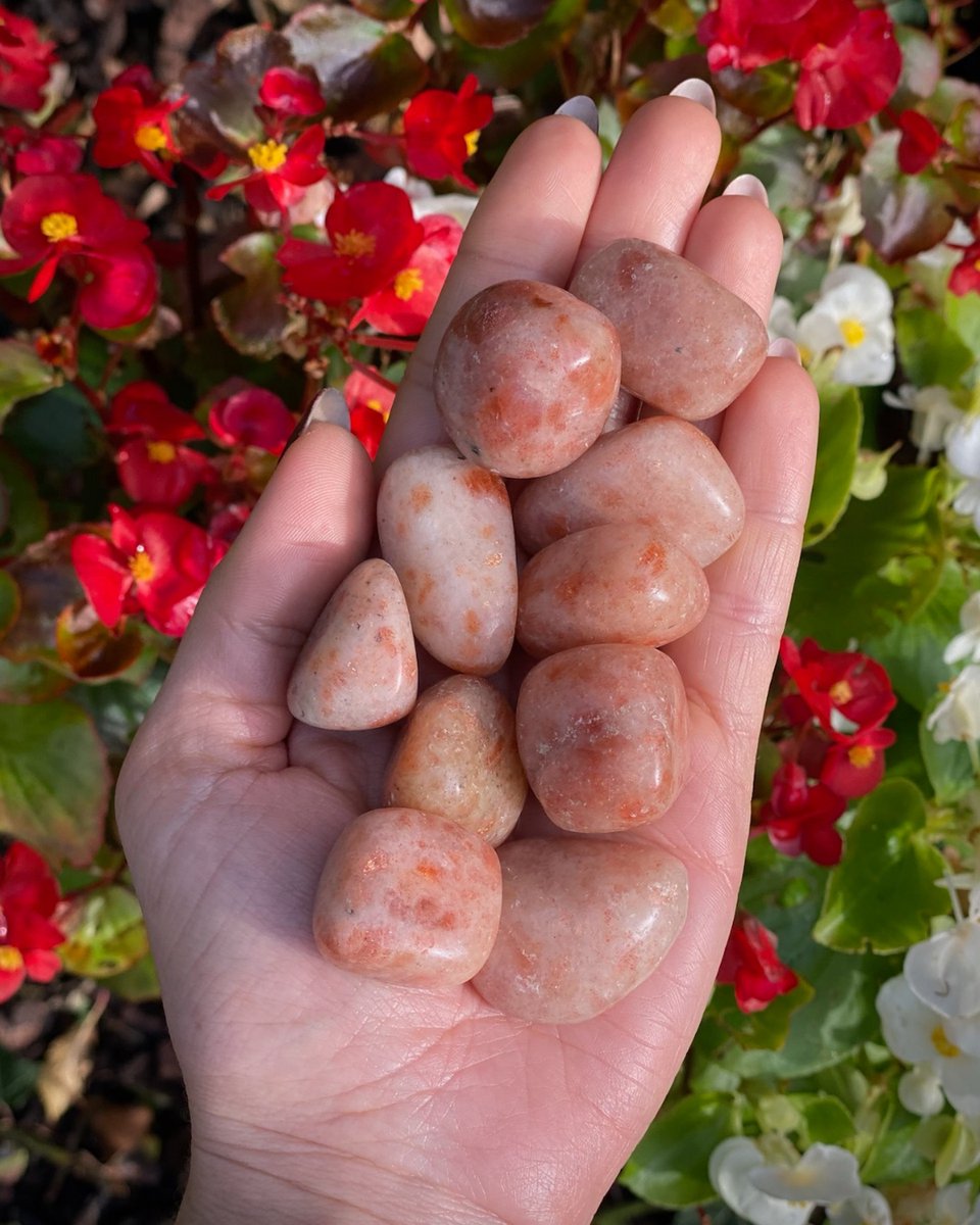 CRYSTALS FOR SUMMER 🌞✨⁠

If you want to shine this season – and in life – look no further than sunstone. Harnessing the power of the sun, it will bring positive energy, power and light into your life.⁠

soulemporium.com/products/sunst…
⁠
#sunstone #summercrystals #abundantenergy