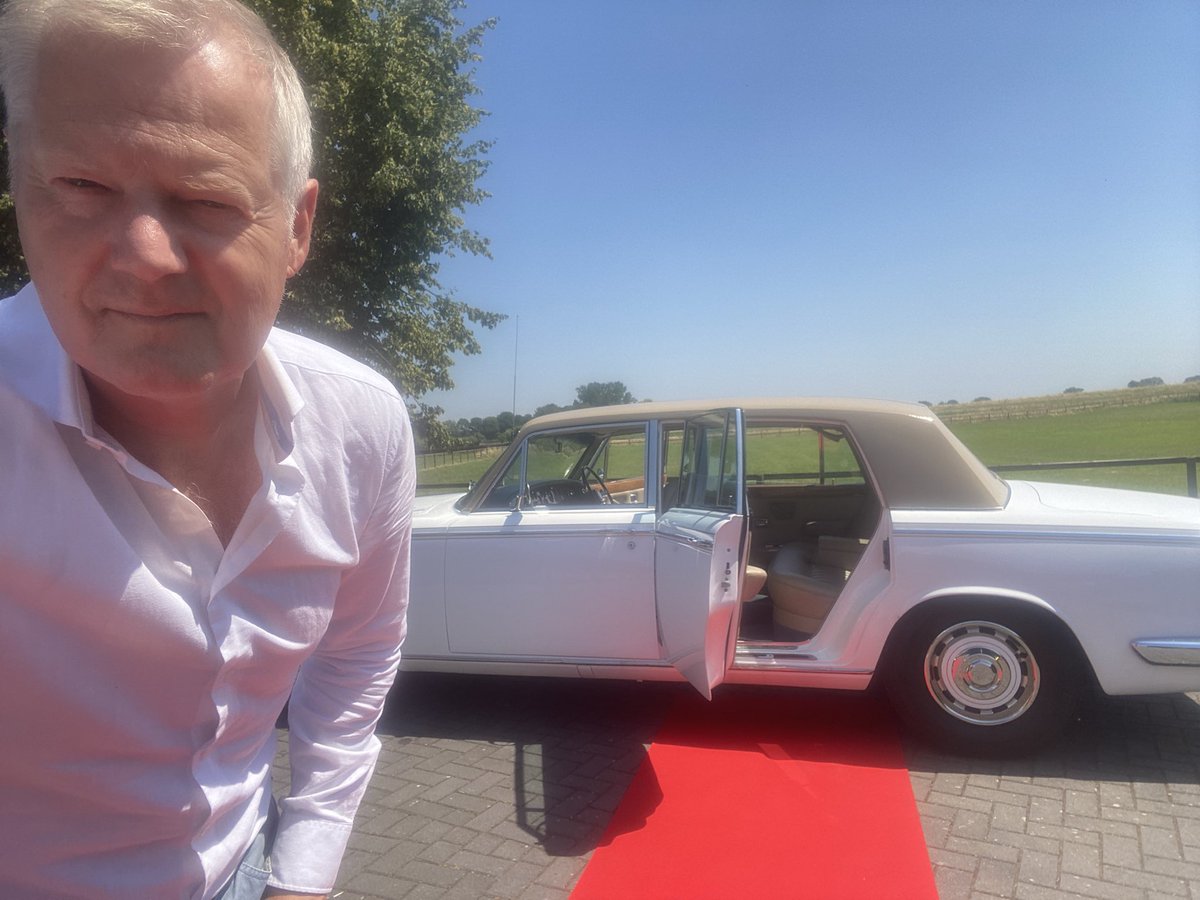#Diversiteit in activiteiten. dat is ook FR-NK 😀❗️
Nu op #trouwlocatie en te boeken als #trouwchauffeur met de Rolls Royce 

#trouwauto #rollsroyce #makepeoplehappy #makepeoplebetter

FR-NK.nl/Rolls-Royce