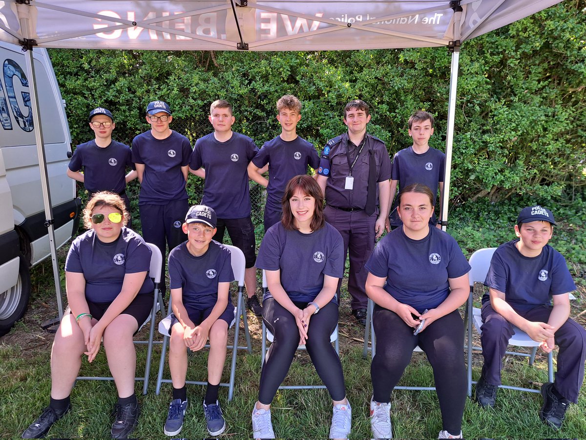 KentPoliceDover's tweet photo. Day 2 for our #JuniorPoliceCadets & #DoverVPC supporting this years #DropRedoubt Open Weekend. #Dover https://t.co/U04t20Tr23