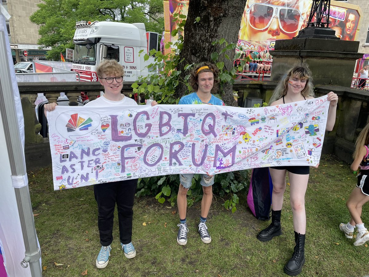 Super pride march in Lancaster with <a href="/LancasterStaff/">Lancaster University LGBTQ+ Staff Network</a> <a href="/LancasterLGBTQ/">LGBTQ+ Forum</a> great to see so many proclaiming LGBTQ+ ridges in our City!