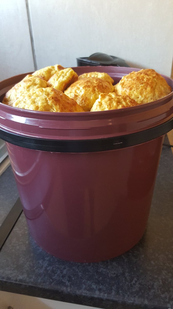 ZNonjiji's tweet image. Please support my hustle ❤