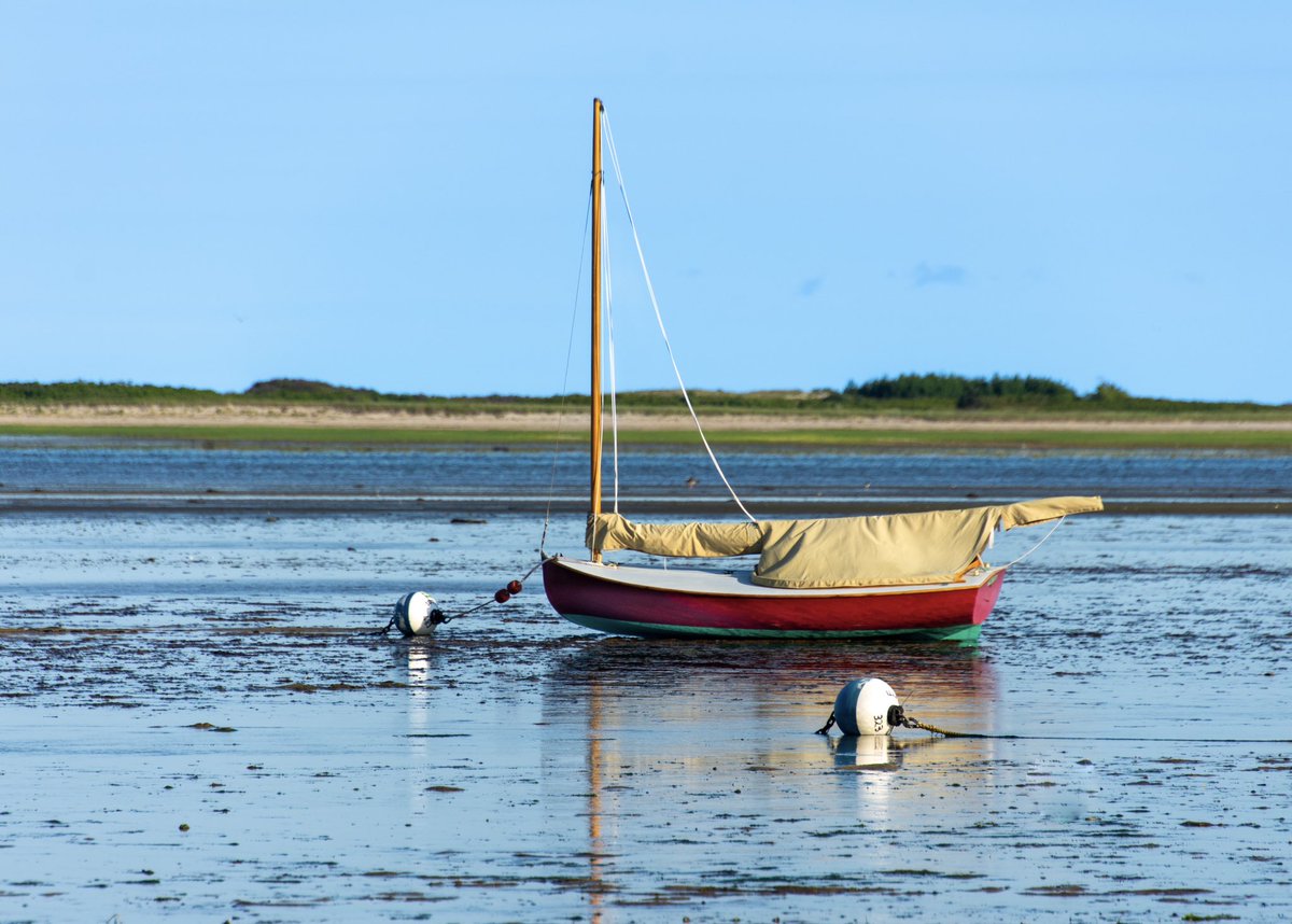 Low tide. 
#red #provincetown #CapeCod