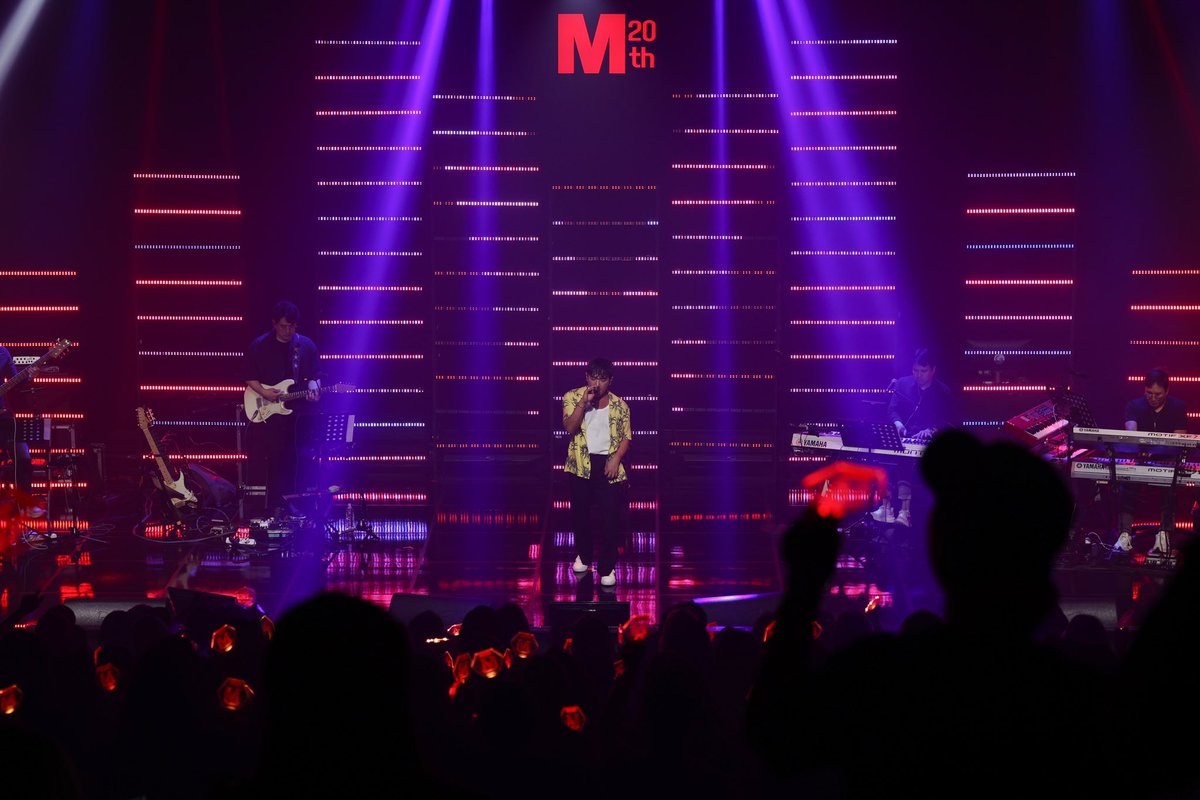 [🧡]

2023 이민우 M 20th Anniversary Live "STORY"

오늘도 신나게 즐겨주신 관객 여러분들 감사합니다. 🤩🎶
다음주에 더 신나고 멋진 무대로 만나요 !! 👐🏻🍊🧡

#이민우 #M #20th_Anniversary_Live #STORY