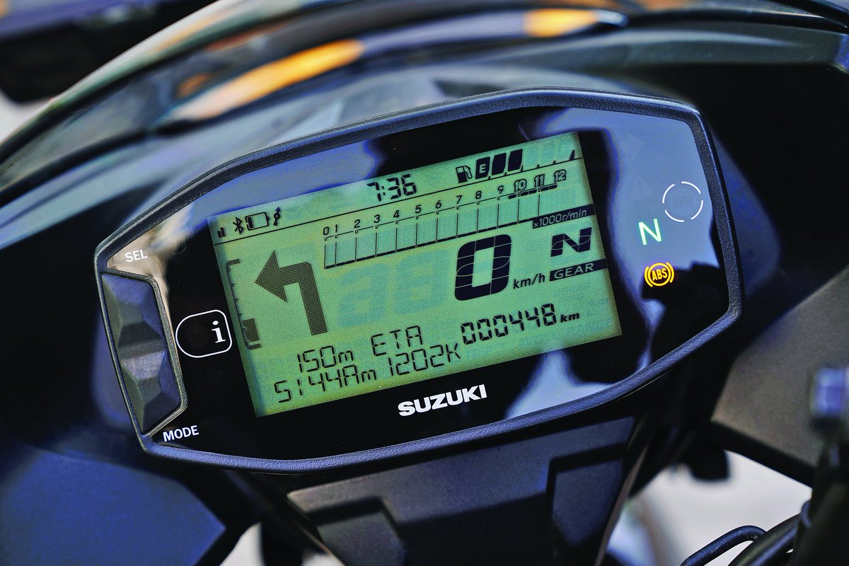 Easy to ride to work and easier to live with after work. The Suzuki GIXXER SF Ride Connect Edition offers a host of connected features to make life a lot simpler when on the move. 

#sponsored #suzuki #gixxersf #motorcycle #bikeindia #suzukiindia