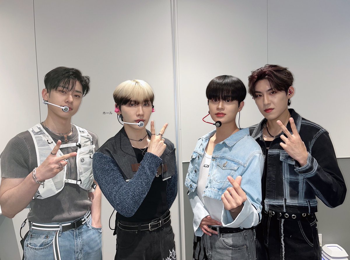 AB6IX tweet media