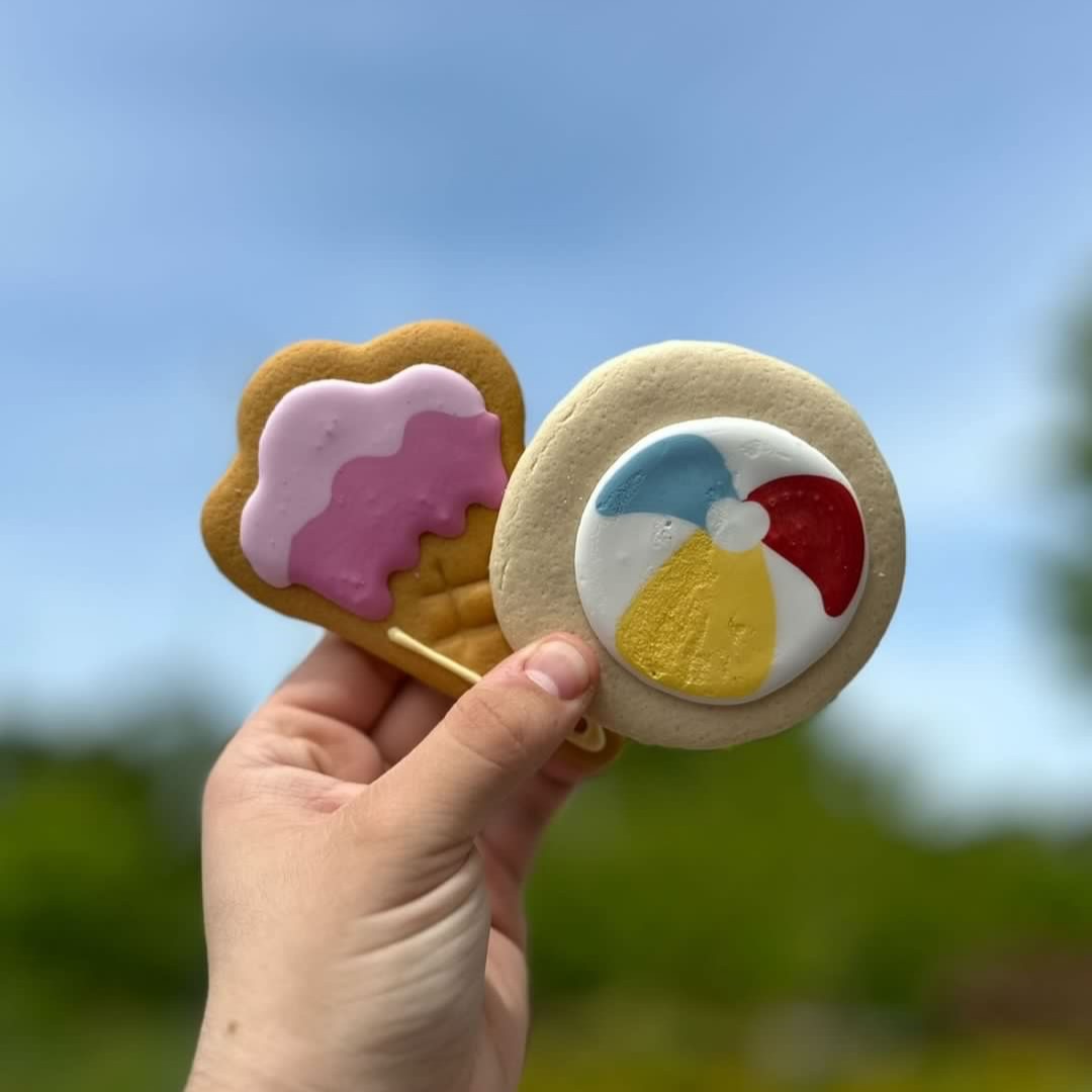 Our new summer biscuits are almost too cute to eat! 🍦⛱️