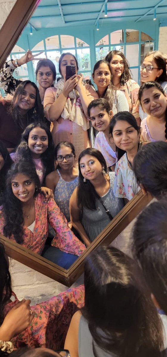 Suganyaramsamy's tweet photo. The mirror is overwhelmed by the exquisite beauty captured in one frame💕

Had a wonderful time with @TPG_Chennai and other ambitious &amp; vibrant women in Chennai. 

Such a great initiative and a much-needed one💜
 
Thankyoooo✨ https://t.co/vgI5ynysTx