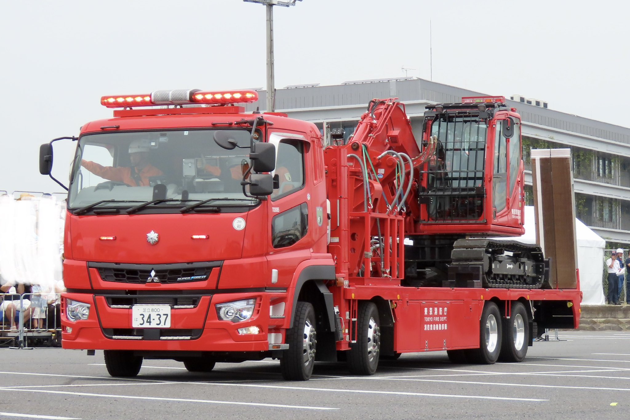 オーダーをいただいている皆様　　　#緊急車両 hq720.jpg?sqp=-