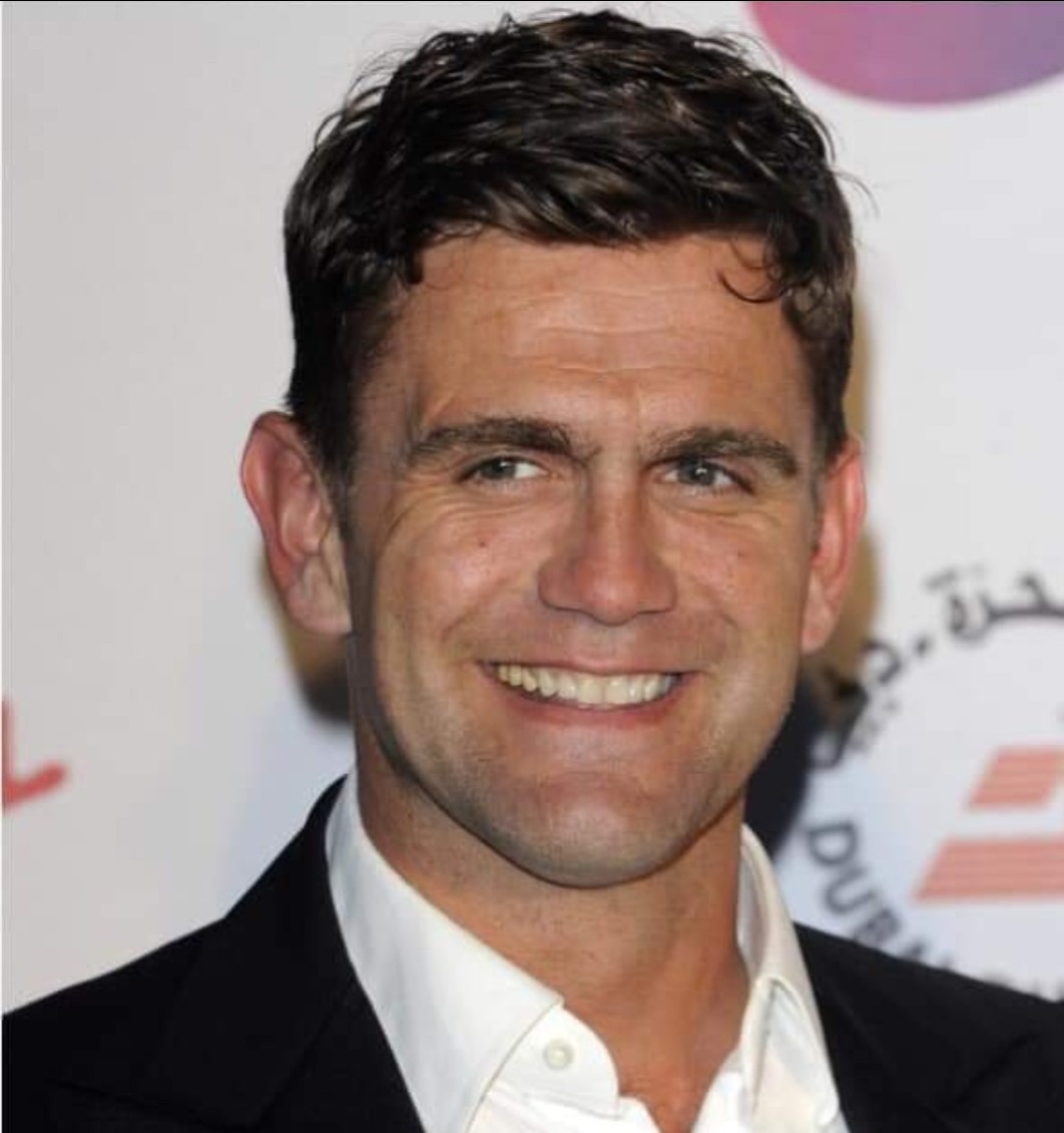 Happy Birthday to Scott Maslen , hunk for today 