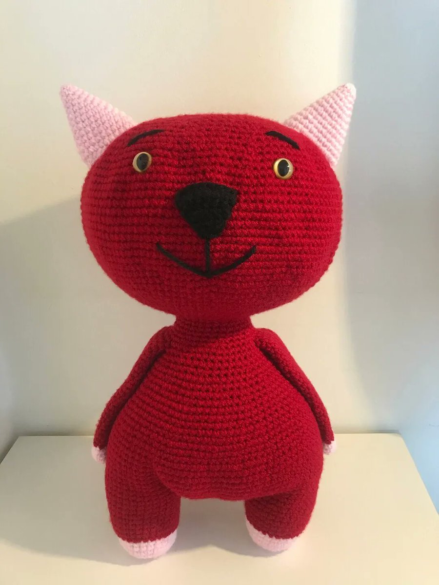 Crochet Red Cat 19' tall - etsy.com/uk/listing/796… #kitten #cats #Amigurumi #crochet #handmade #ATEtsyRT #etsyretwt #anthonybrighton #etsy #Feline