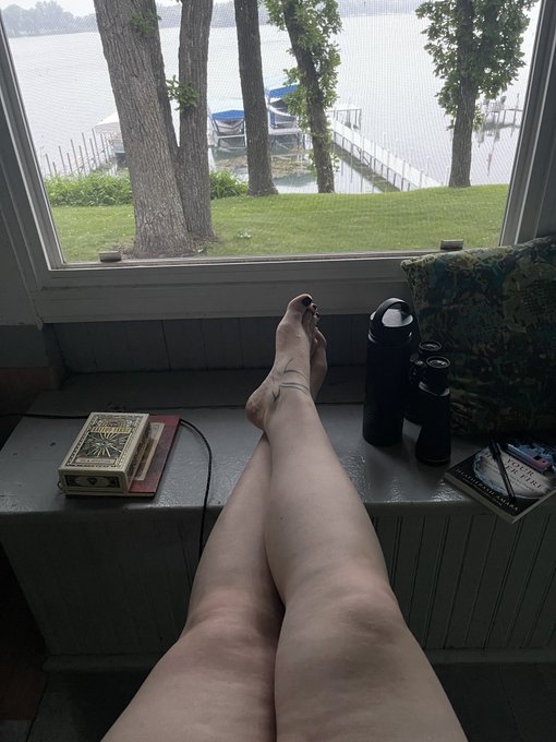 Good morning 😌 ☕️ Who wants to be my barista? https://t.co/DkPf91rTaX<a href="/tag/dontcare"class="tags"><span>#dontcare</span></a>