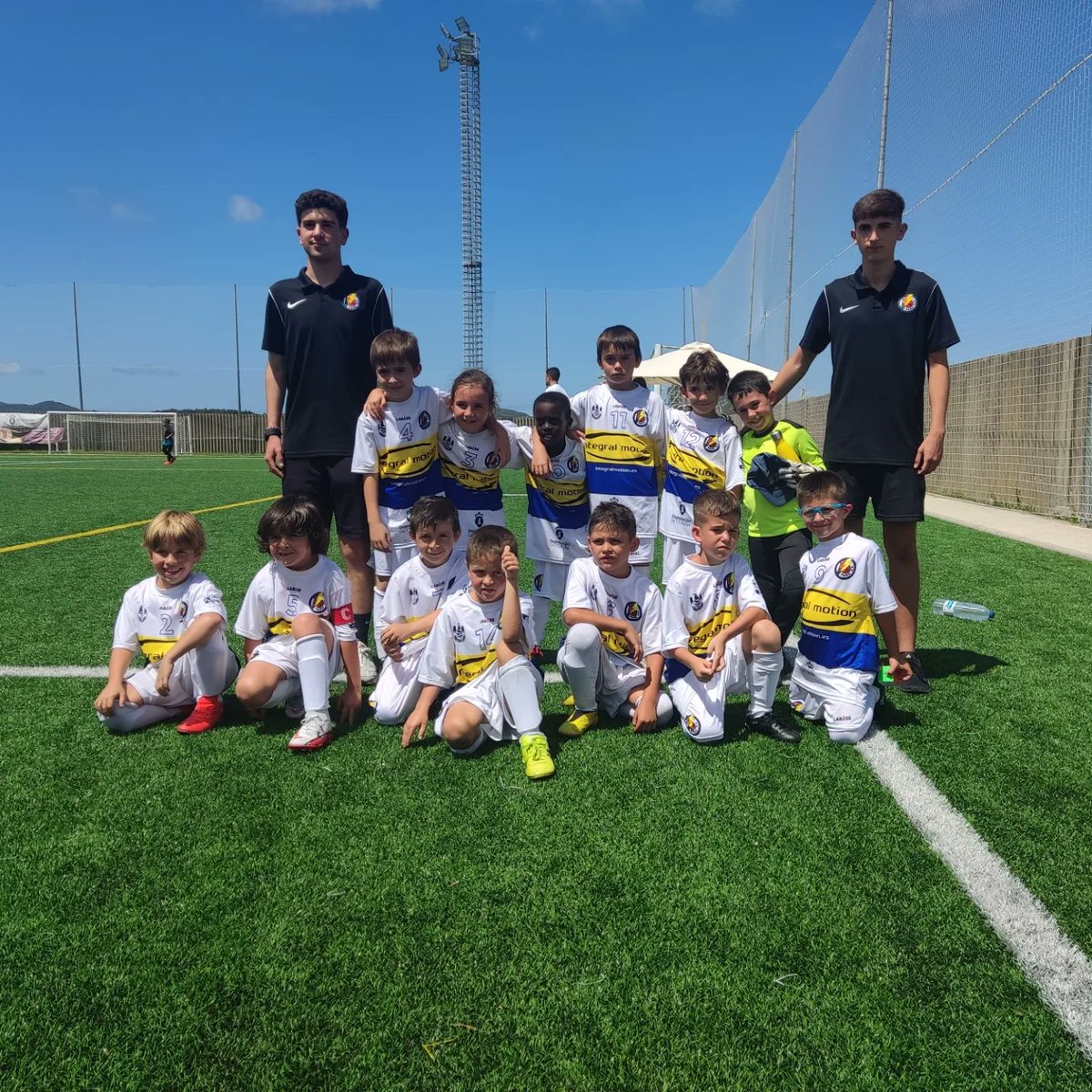 Os nosos Pre-benxamins no torneo de Amistade de Meiras, ánimo rapaces