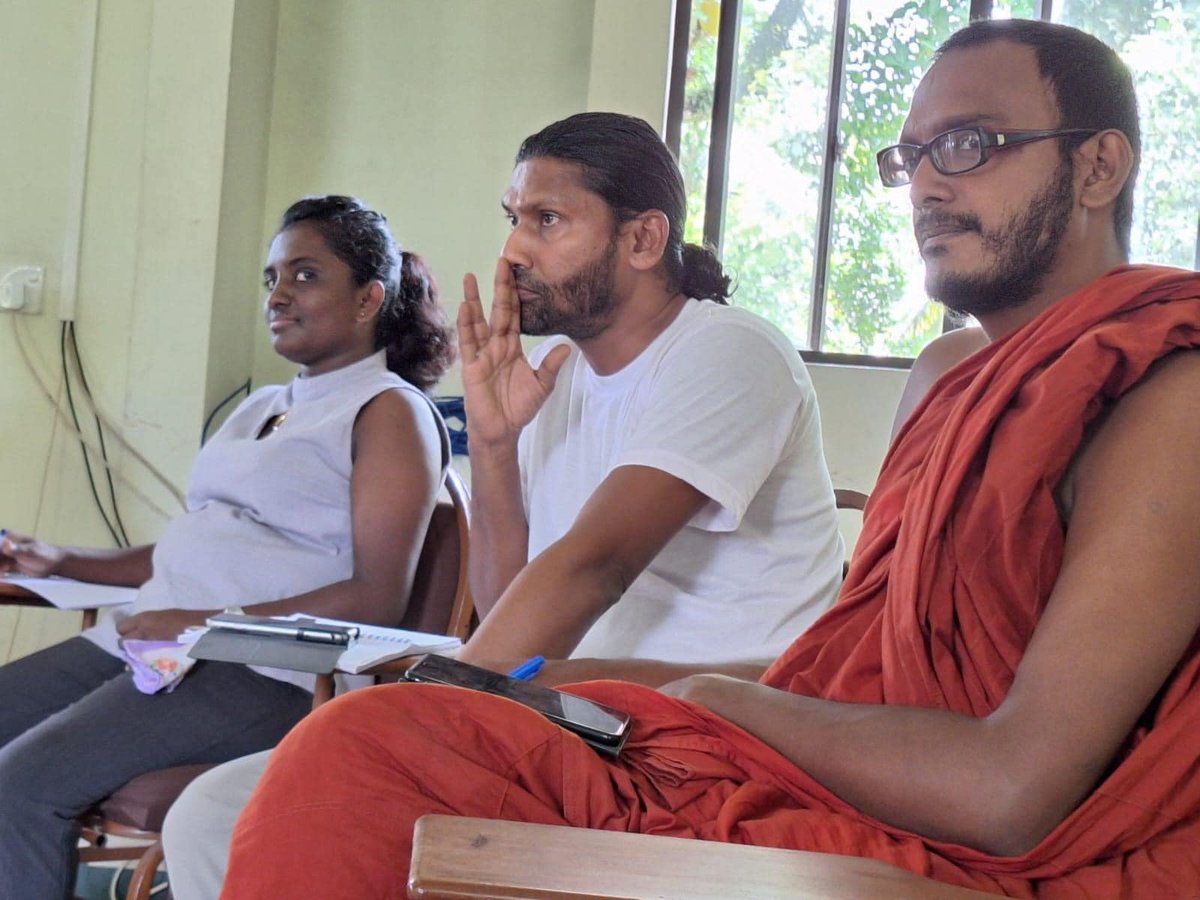 MPCSriLanka's tweet photo. We held the 2nd of the series of #NationalQuestion discussions on the 24th. Members presented their current positions as individuals &amp; organizations. We initiated the discussion on how we can stand in solidarity with the issues minority communities face today.

#lka #SriLanka https://t.co/GiCJI0vL79
