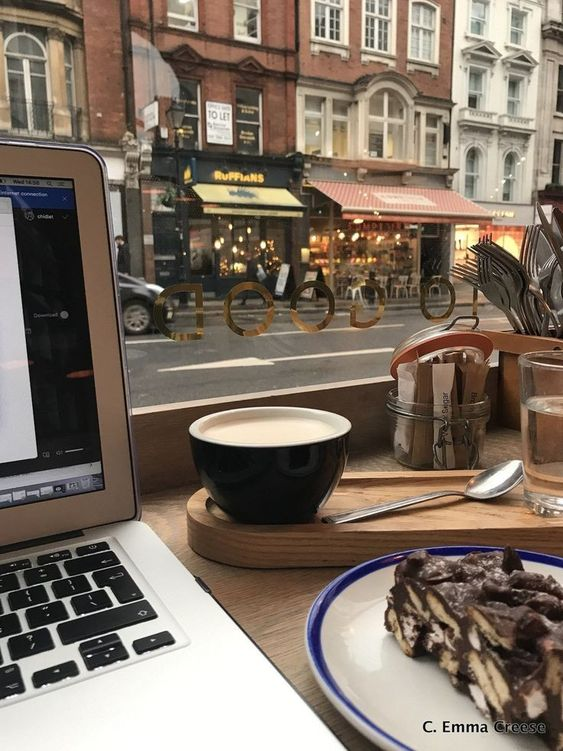 pilatesgirly's tweet photo. cafe studies with fresh pastries, cold drinks, and good bagels https://t.co/dXWvigIOeu