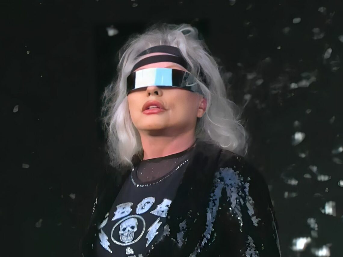 DannyZilo's tweet image. Amazing ladies, absolutely killing it at this year's #Glastonbury #Blondie #ThePretenders #Texas