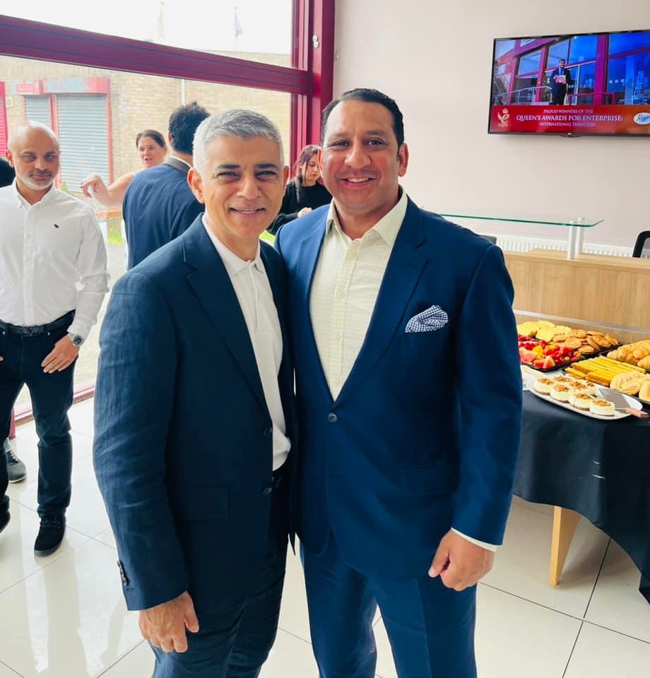 ‘At Regal Foods HQ! If you know you know..

Best Rusks In The World - and they are made right here in the UK’

Mayor of London Rt Hon Sadiq Khan

Regal Food Products Group Plc

#regal #rusks #bradford #mayoroflondon #queensaward