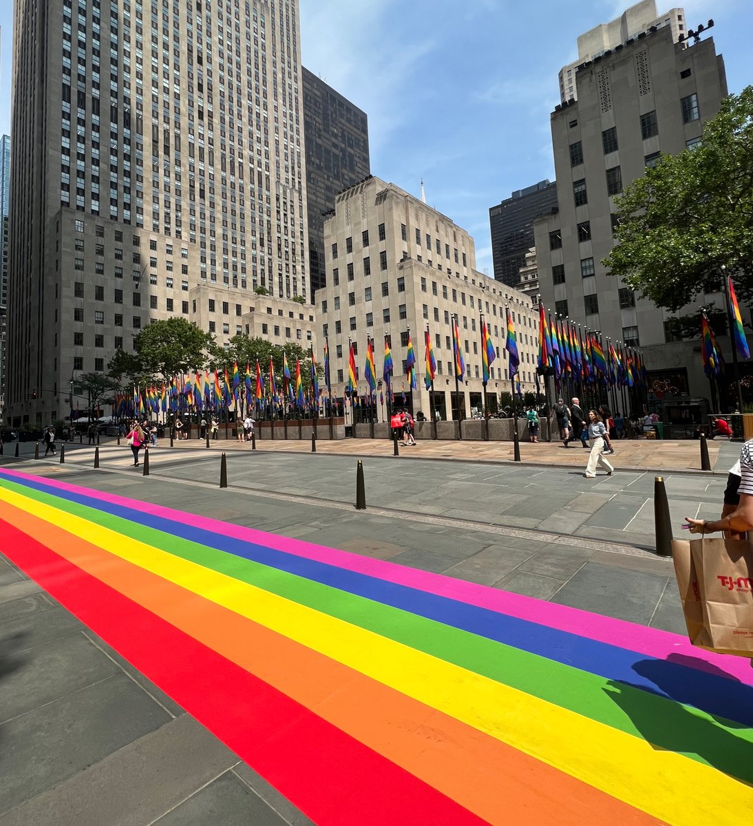 All the country flags were replaced with 🏳️‍🌈 Rockefeller Center, NY, is ready for pride! #HappyPride