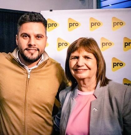 ehoyoscamean's tweet photo. Soy precandidato a 3° concejal por @PatoBullrich en la lista que sin dudas ganará en Quilmes con @wqueijeiro Intendente. 

#LaFuerzaDelCambio 🇦🇷
#LaVieytes https://t.co/OjKkTV0Dvg
