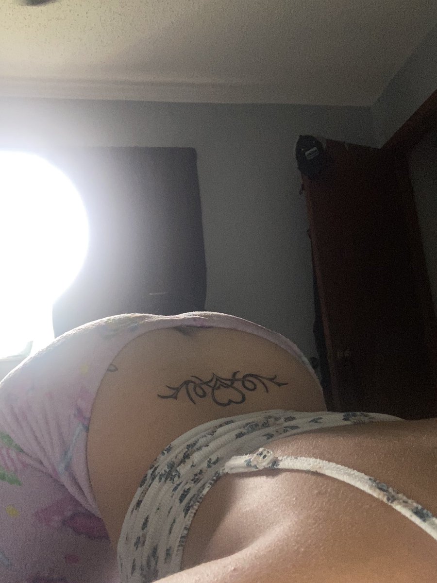 JaeydanM's tweet photo. Invest your money into me #onlyfans #nsfwacc #SellingContent #seller #FindomBrat https://t.co/igjIQm0y4r