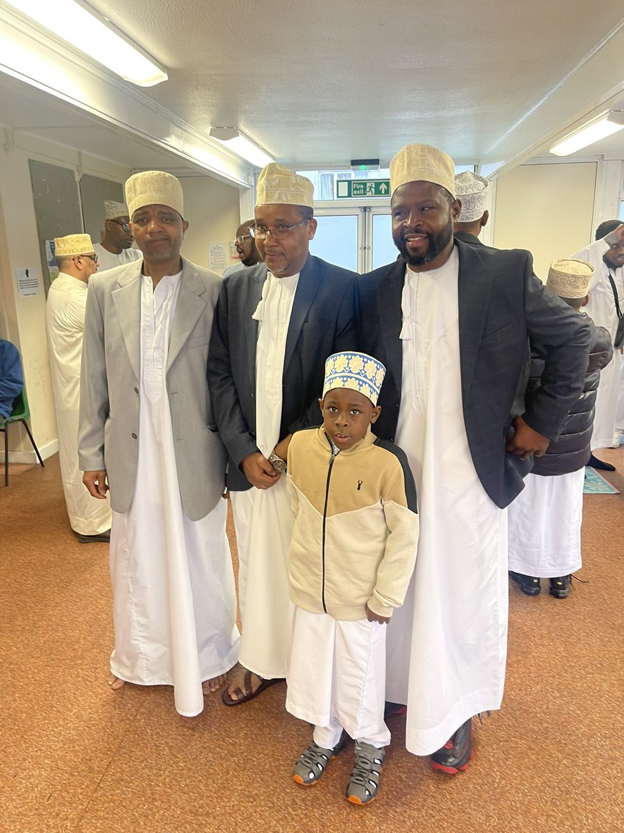 hassankham1s's tweet image. Zanzibar holds a special place in our hearts, and we stand united to protect its beauty, culture, and people. No matter the cost, we are committed to defending Zanzibar&apos;s Identity🛡️ #ZanzibarStrong #UnityInDefense