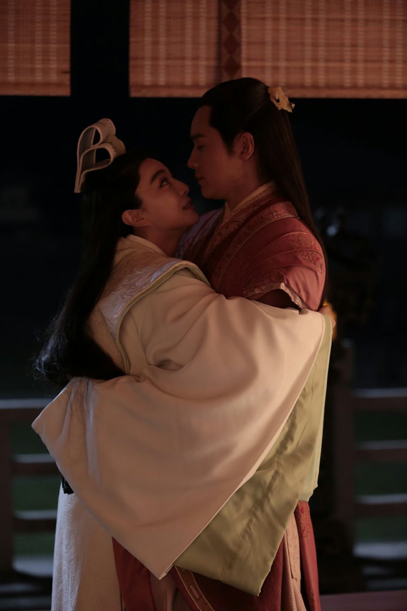 eiei_wara's tweet image. ดูจากเบื้องหลังแล้วเรื่องนี้ฟ่านปิงปิงได้คาแลคเตอร์แรกๆเป็นสาวแสบแน่ๆเลยมันดูน่ารักน่าหยิกไปหมดแบบลูกสาวมัมหมี #ฟ่านปิงปิง #thelegendofbaqing #wintheworld #ปาชิงจ้วน