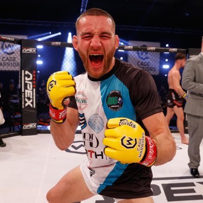 We also have current Cage Warriors fighter Sam Kelly joining us on the back of his record time KO victory in March!

Have a question for 'the mighty mole'? Drop them in the comments below and we will ask a few!

#NicheSportz #MMA #Podcast #CageWarriors #Bellator #CombatSports
