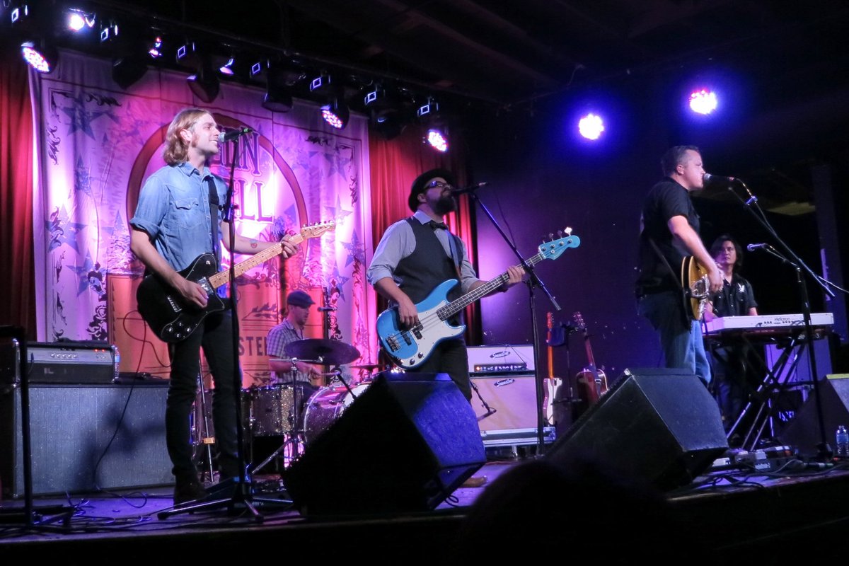 kathy7's tweet photo. Coincidentally ran across some old photos and video we took in Lexington, KY , Buster’s aka Manchester Music Hall. Was our first of many shows. Thurs, Aug 22, 2013. #jasonisbell #400unit #livemusic @JasonIsbell @SoutheasternRec @the400Unit https://t.co/oFCMVPTntx