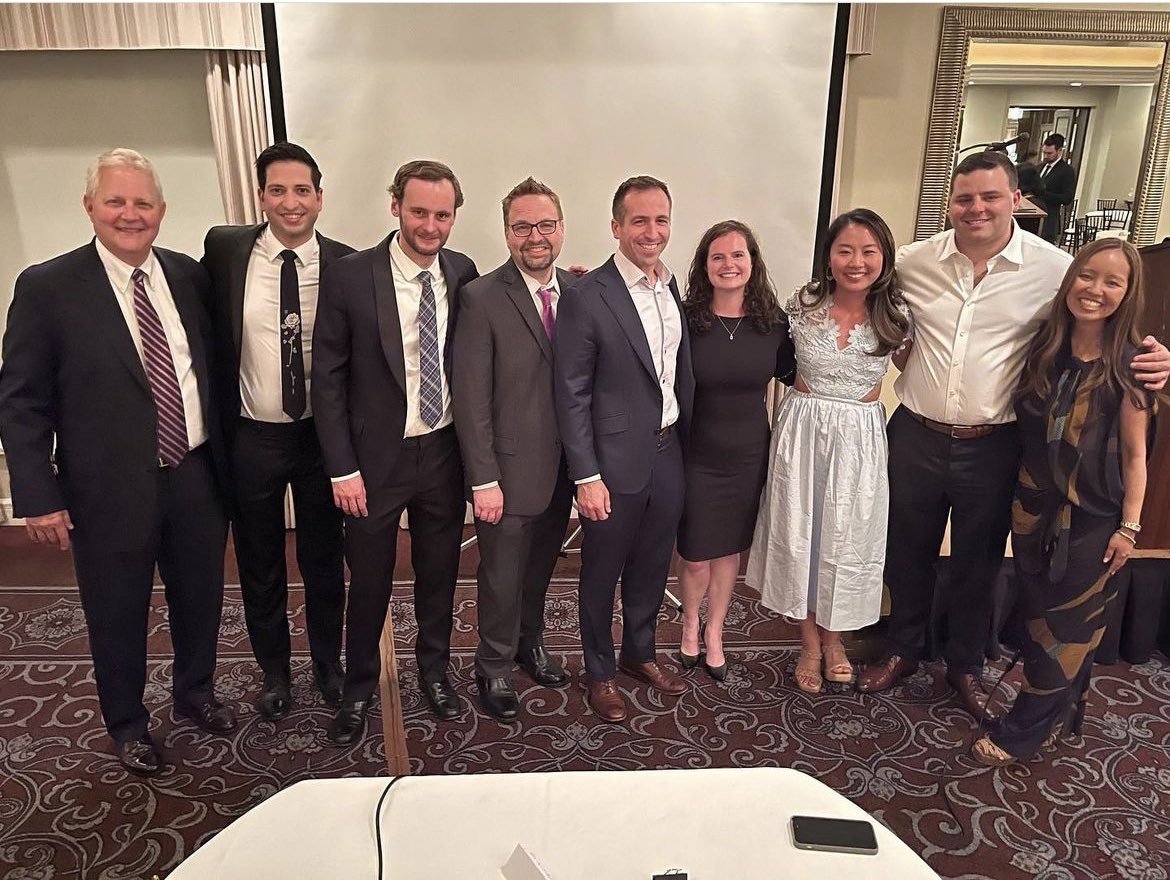 loyolasurg_dept's tweet image. Beautiful night for the graduating class @LoyolaSurgery. We wish this wonderful class the best and look forward to their future successes!
@VivianGahtanMD @StevenD58706204 @manstadt @Do_mportalatin @HornorMD @Diya_Sabbagh @gwallermd @HirokoNakahama @xuanjiwangmd
1/2