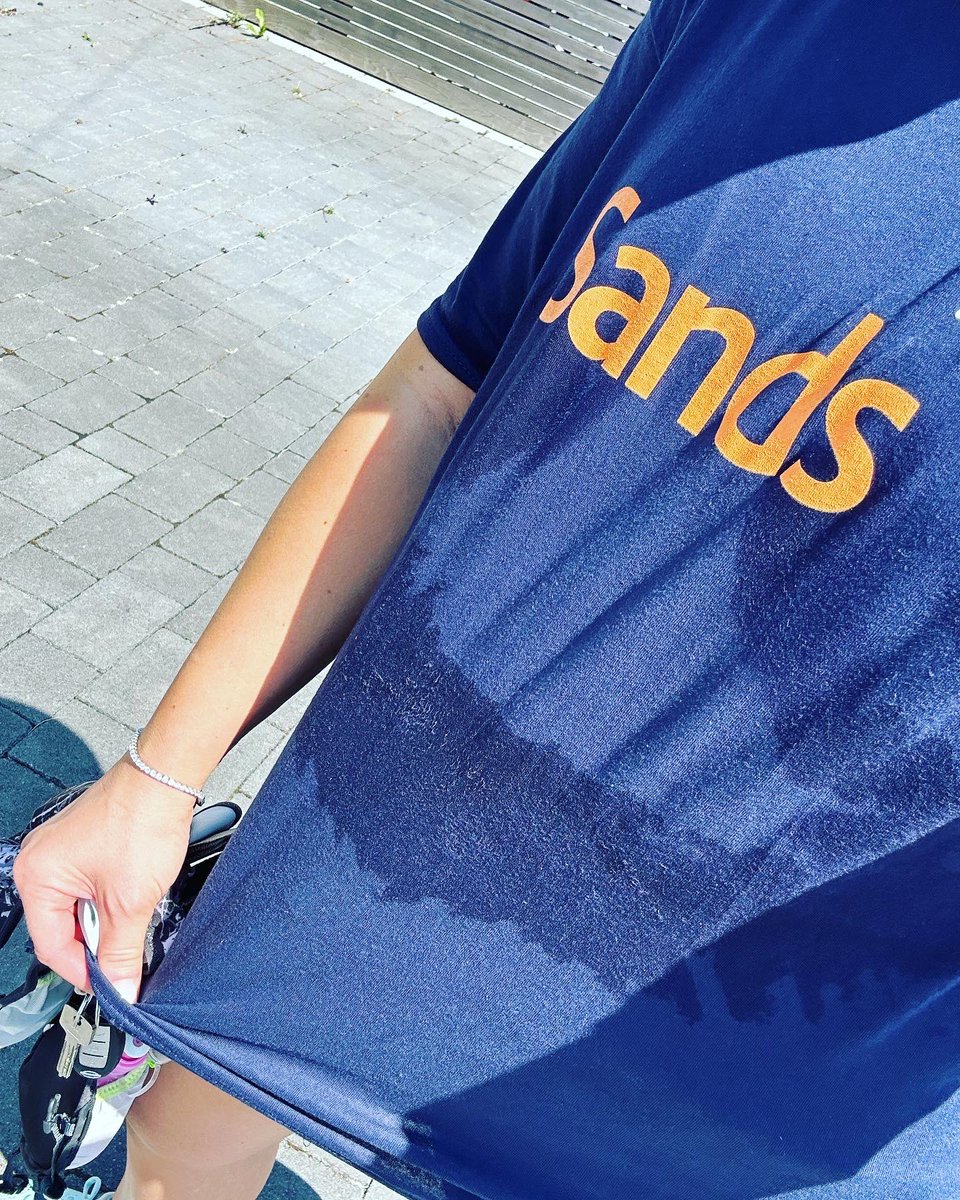 k_lengthorn's tweet photo. #jog60milesinjune COMPLETE ✅ for @sandscharity
24 runs over 25 days
16 hours 18 minutes
6839 calories burned
1 rainbow along the way
Now to cheer my kind hearted friend @NicholasOwens on as he approaches his last few miles 🏃♂️
#research #runningforresearch #babyloss https://t.co/5C1ILI5kSl