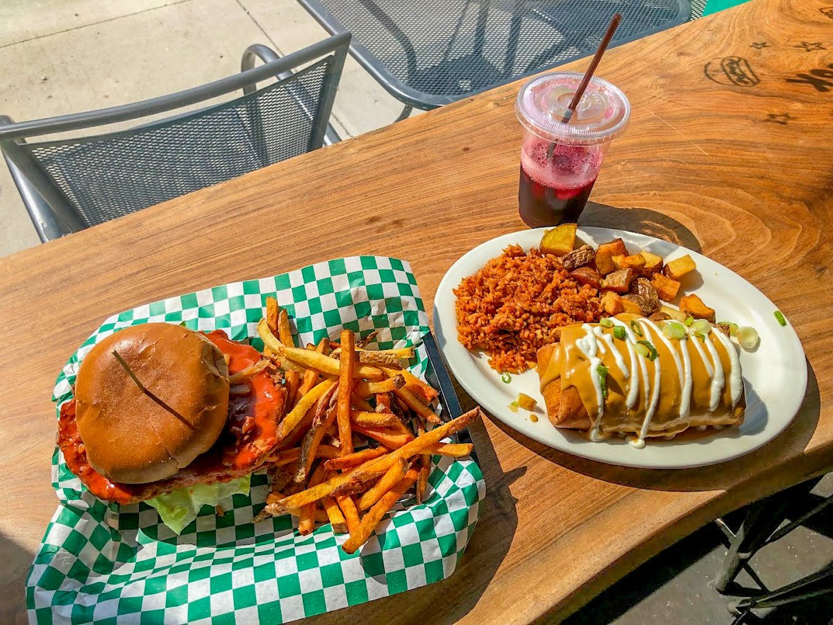 cliffstaphouse's tweet image. Let's share the local love! #MOLove

Have you tried The Fix?? They are located in a former midtown drugstore and are a must-try for plant cuisine lovers!

Their avocado TLT is banging, and tacos are delicious! 🌱The atmosphere is always inviting &amp;amp; our staff loves supporting them!