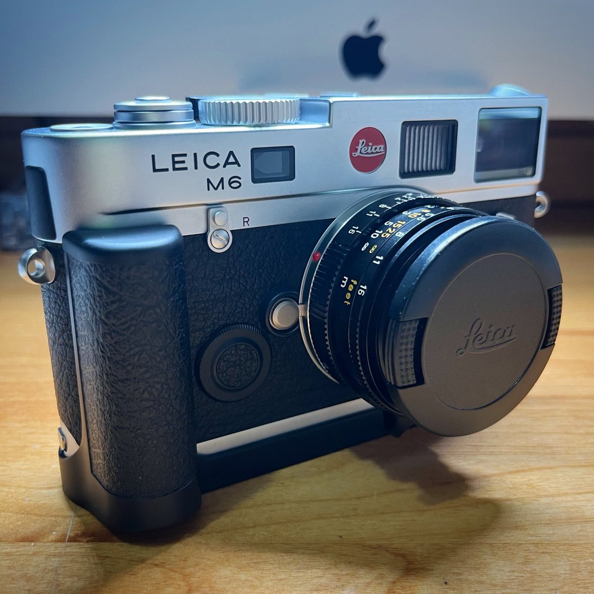 Just joined the Leica family today.
I am an absolute newbie, but this amazing machine grabbed my heart at first sight. The subtle sound of the shutter, the weight of the camera, the manual winding of film… all these things made me fascinated. 📷🎞️
#Leicam6 #leicam6ttl