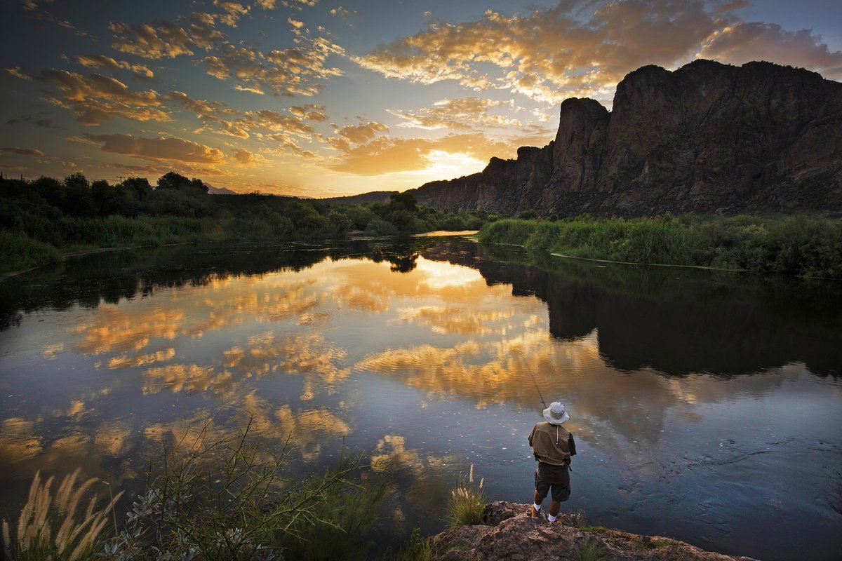 Become an angler, they said.
It will be beautiful, they said.
Oh, and it was...🌄

With summer here, maybe it's time to finally get hooked. Tips for first-time anglers: ow.ly/k3IY50OM483

#GreatOutdoorsMonth

📸: Salt River National Recreation Area by Sue Cullumber