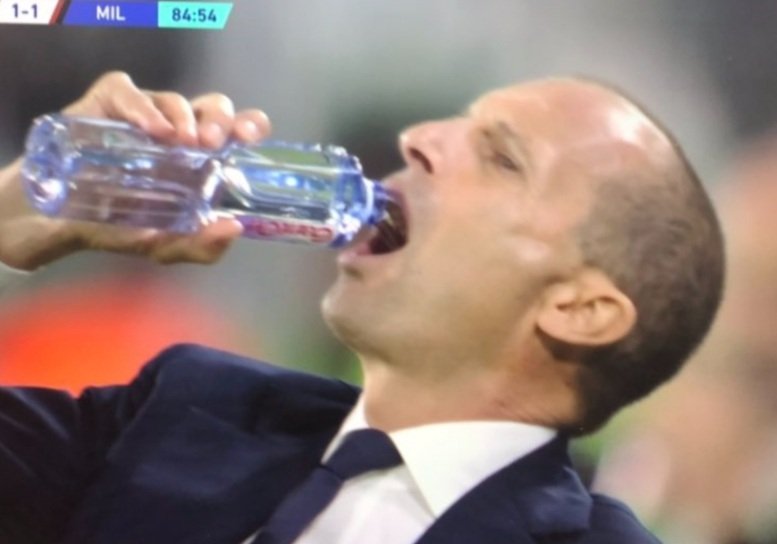 Alex tweet media