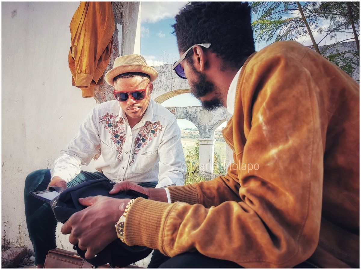 Mario_Molapo's tweet image. 📸 Excited to share my recent outdoor Fashion Shoot! 🌿✨ Capturing the beauty of my models in the natural light was an absolute joy. 🌞 With just my trusty camera and a kit lens, the results exceeded my expectations! 😍 

#FashionPhotography #NaturalLightMagic