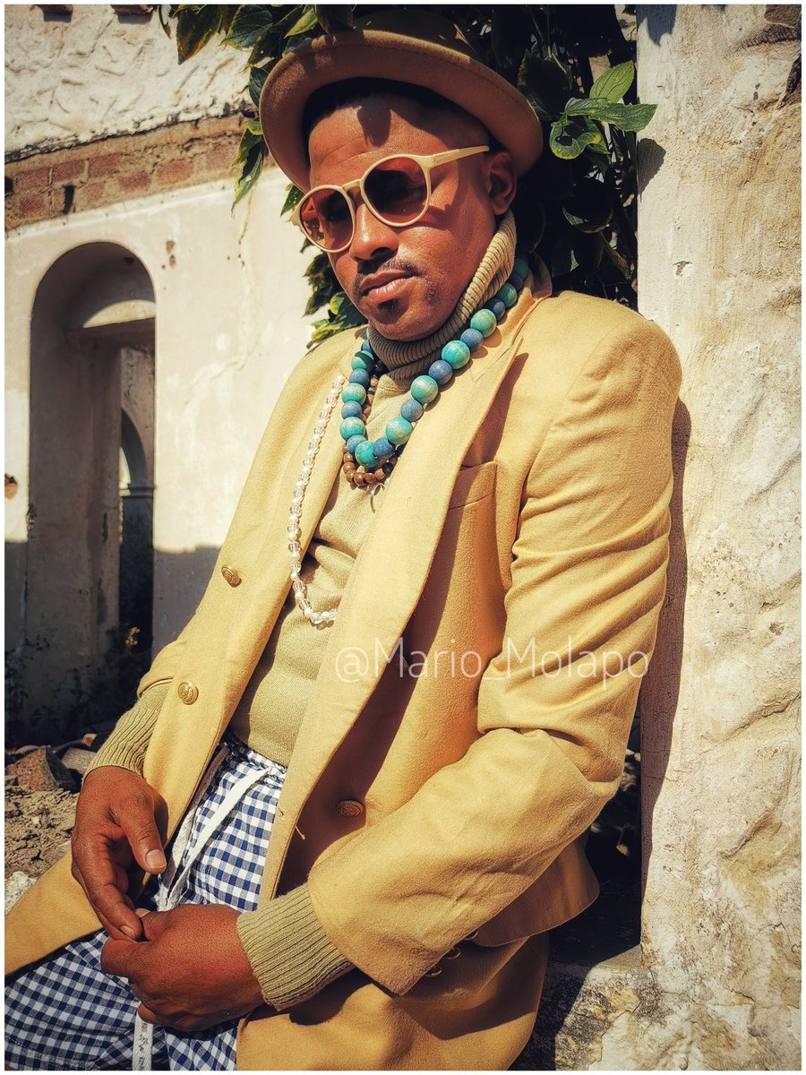 Mario_Molapo's tweet image. 📸 Excited to share my recent outdoor Fashion Shoot! 🌿✨ Capturing the beauty of my models in the natural light was an absolute joy. 🌞 With just my trusty camera and a kit lens, the results exceeded my expectations! 😍 

#FashionPhotography #NaturalLightMagic